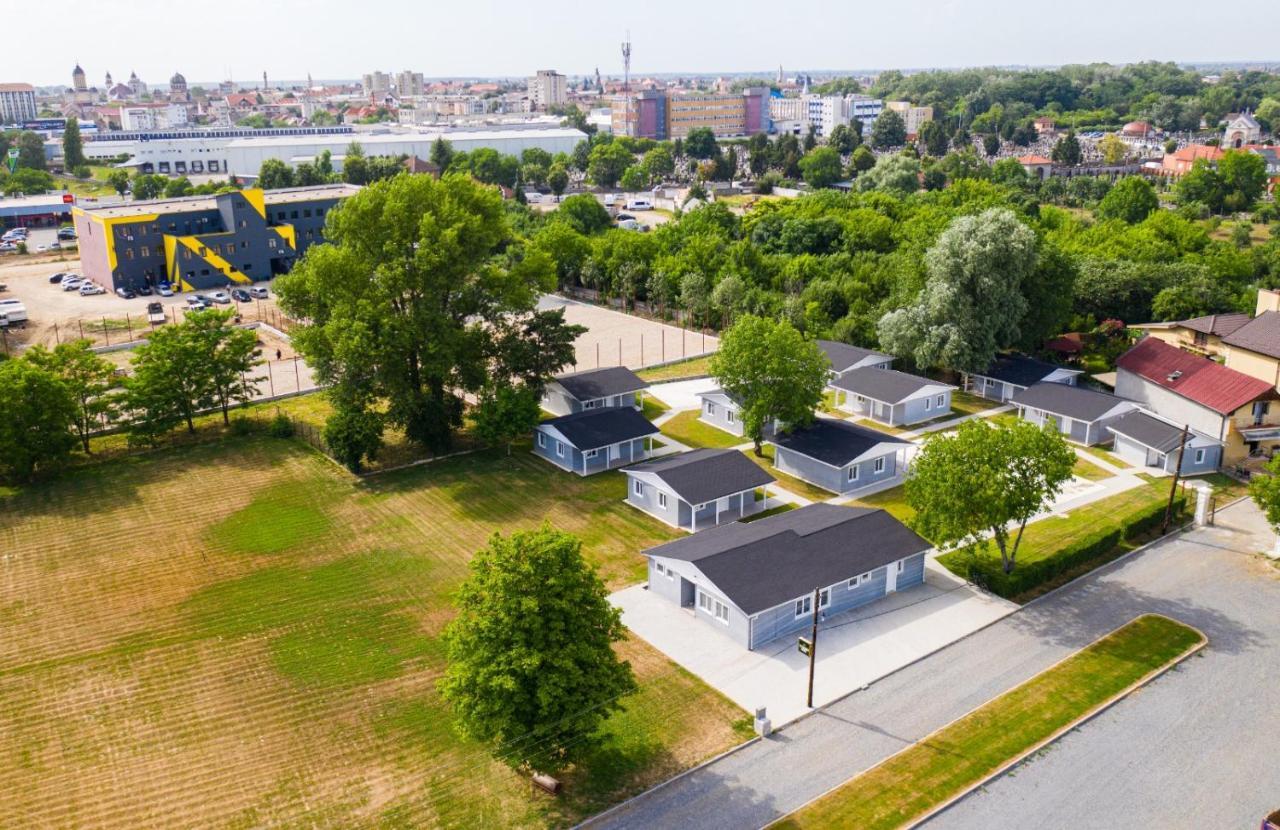 Poiana Cu Flori Aparthotel Satu Mare Exteriör bild